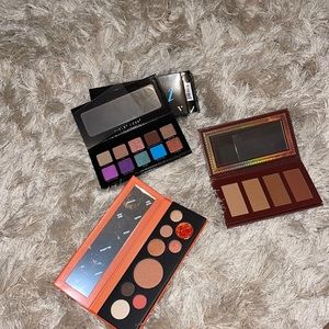 Eyeshadow, and contour!!